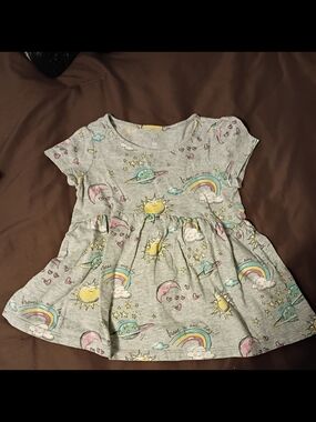 GAP Gray Dress with Rainbow, Sun & Planet Print